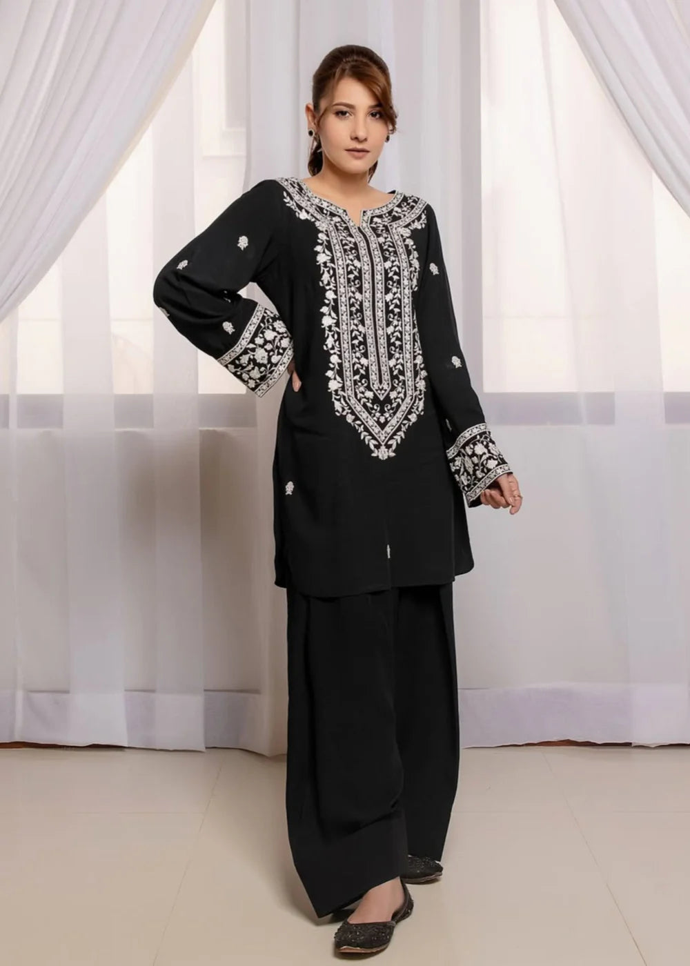 Erina 2PC-Embroidered-Haveli