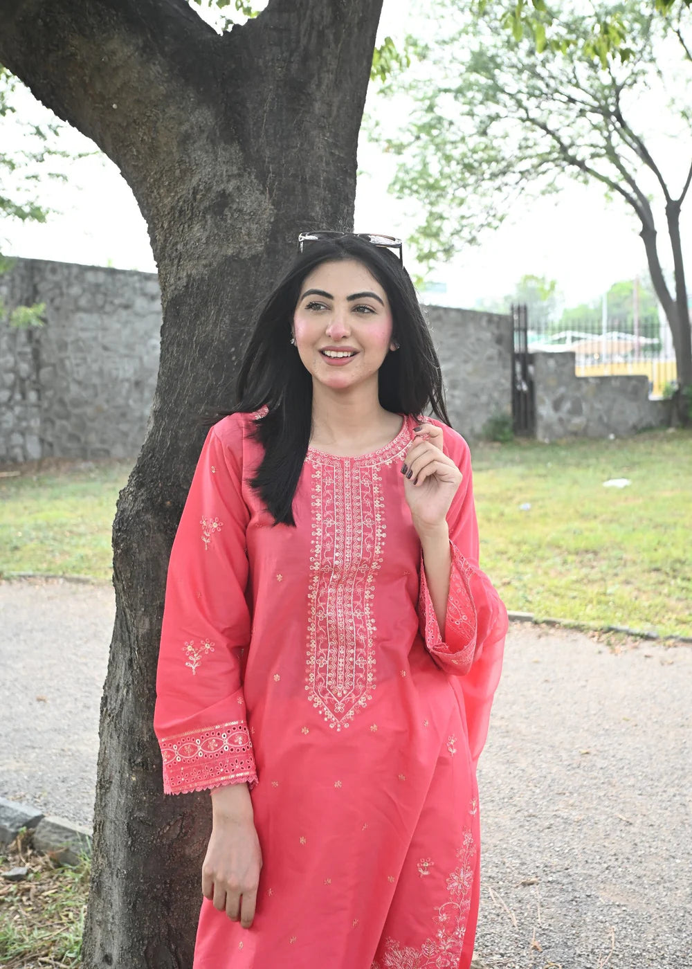 Minahil 3PC-Embroidered-Haveli
