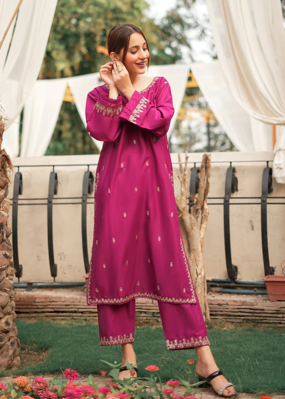 Sapna 2PC-Embroidered-Haveli