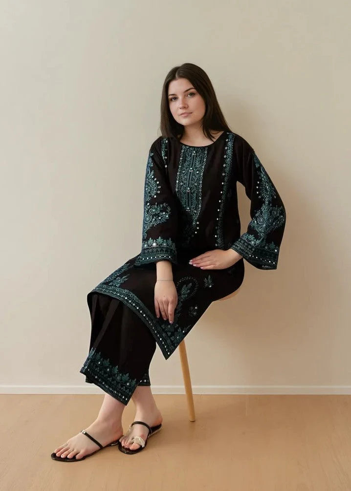 kaamla 2PC-Embroidered-Haveli