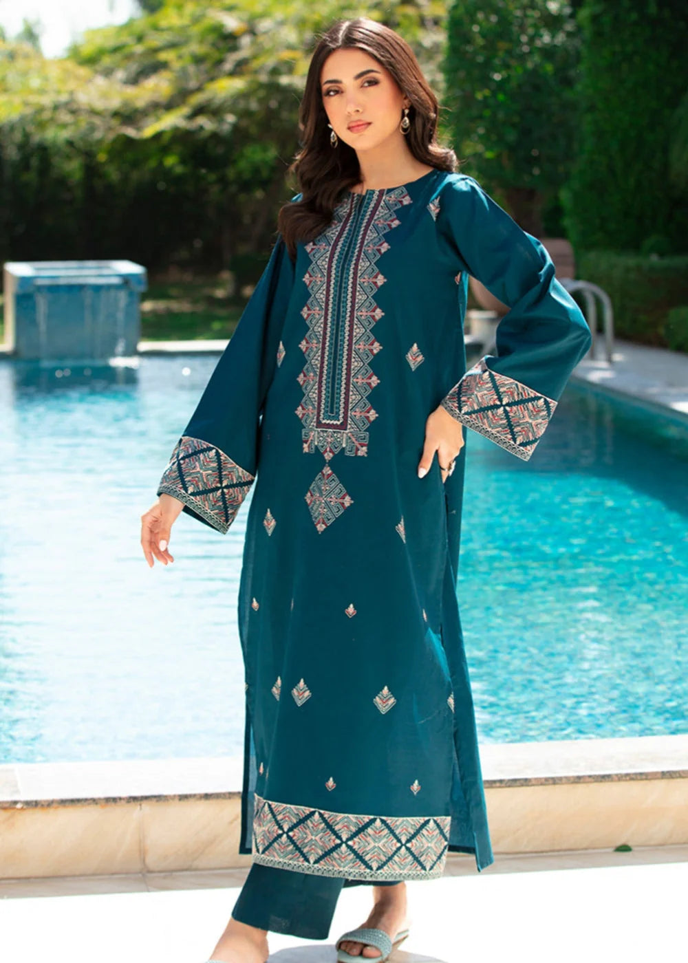 Blink 2pc-Embroidered- Haveli
