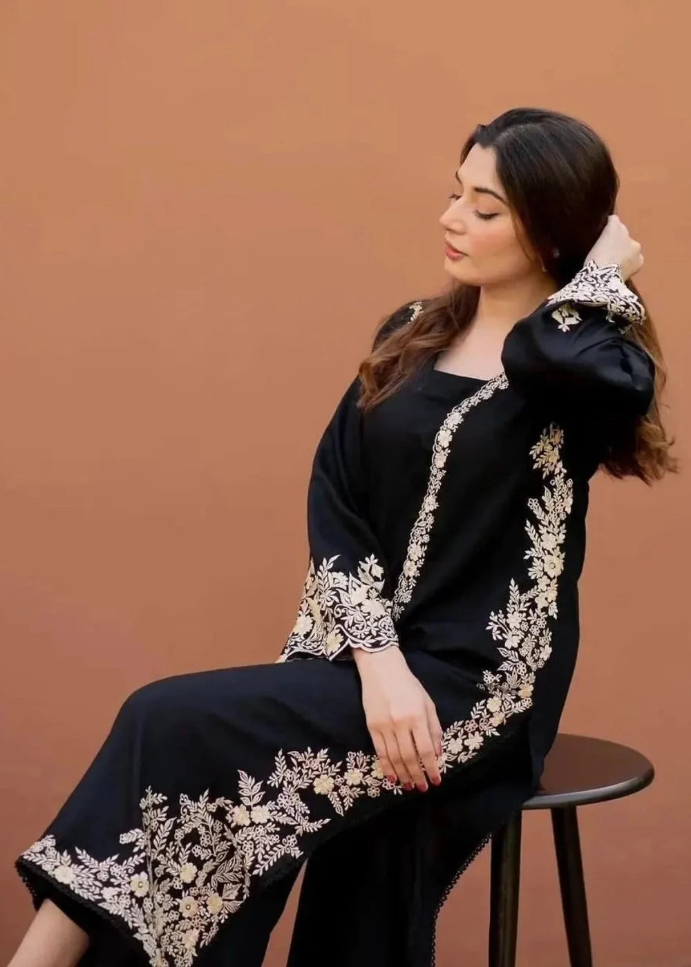 Black Eyed 2PC-Embroidered-Haveli
