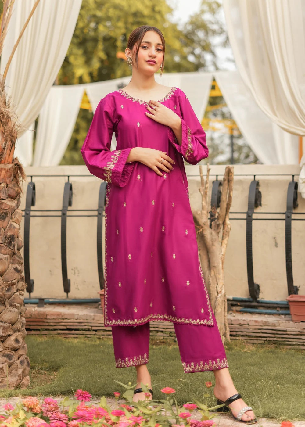 Sapna 2PC-Embroidered-Haveli