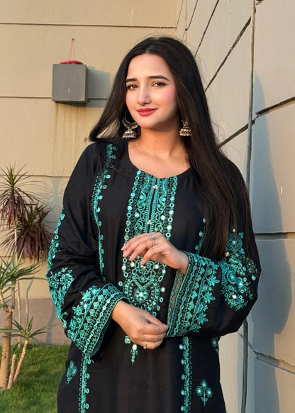 kaira 2PC-Embroidered-Haveli