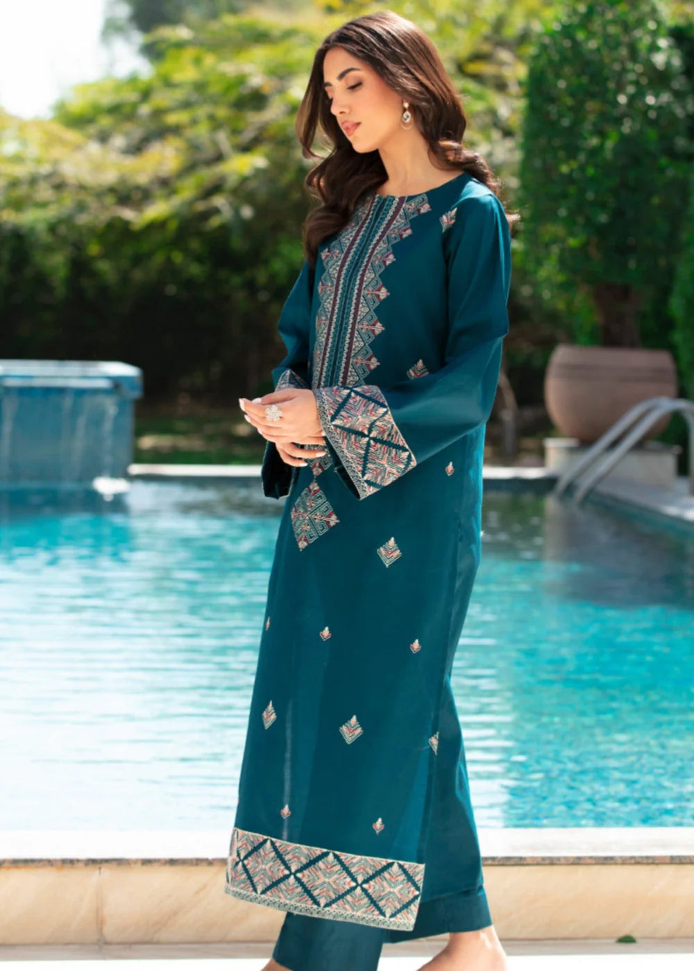 Blink 2pc-Embroidered- Haveli