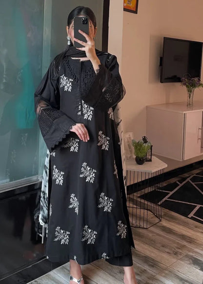 Nora (B) 3PC-Embroidered-Haveli