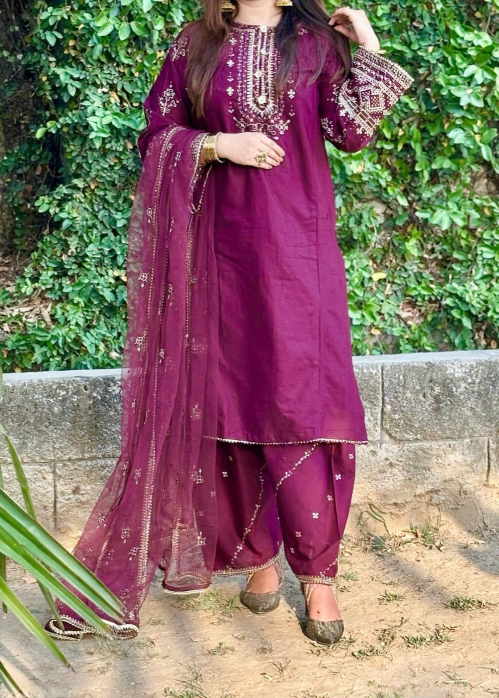 Mayal 3PC-Embroidered-Haveli