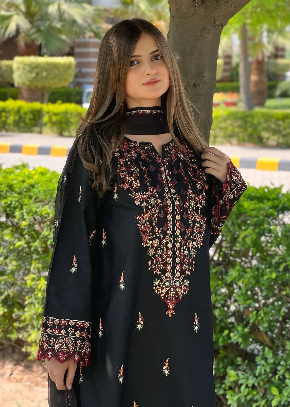Parsa Black 3PC - Embroidered