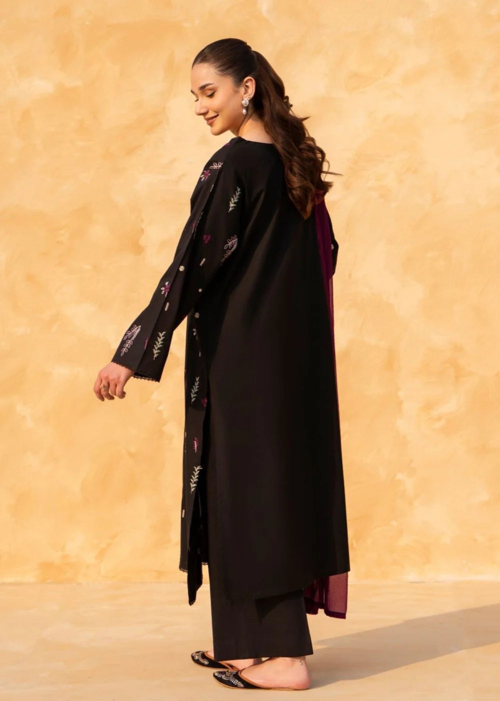 Diana 3PC-Embroidered-Haveli